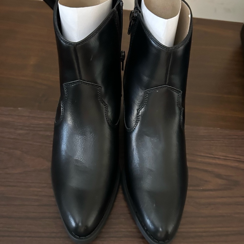 Serra Black Ankle Boots